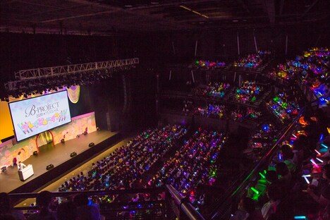 「B-PROJECT HAPPY SUMMER EASTAR」の様子。