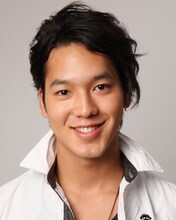 ロシア役を演じる山沖勇輝。