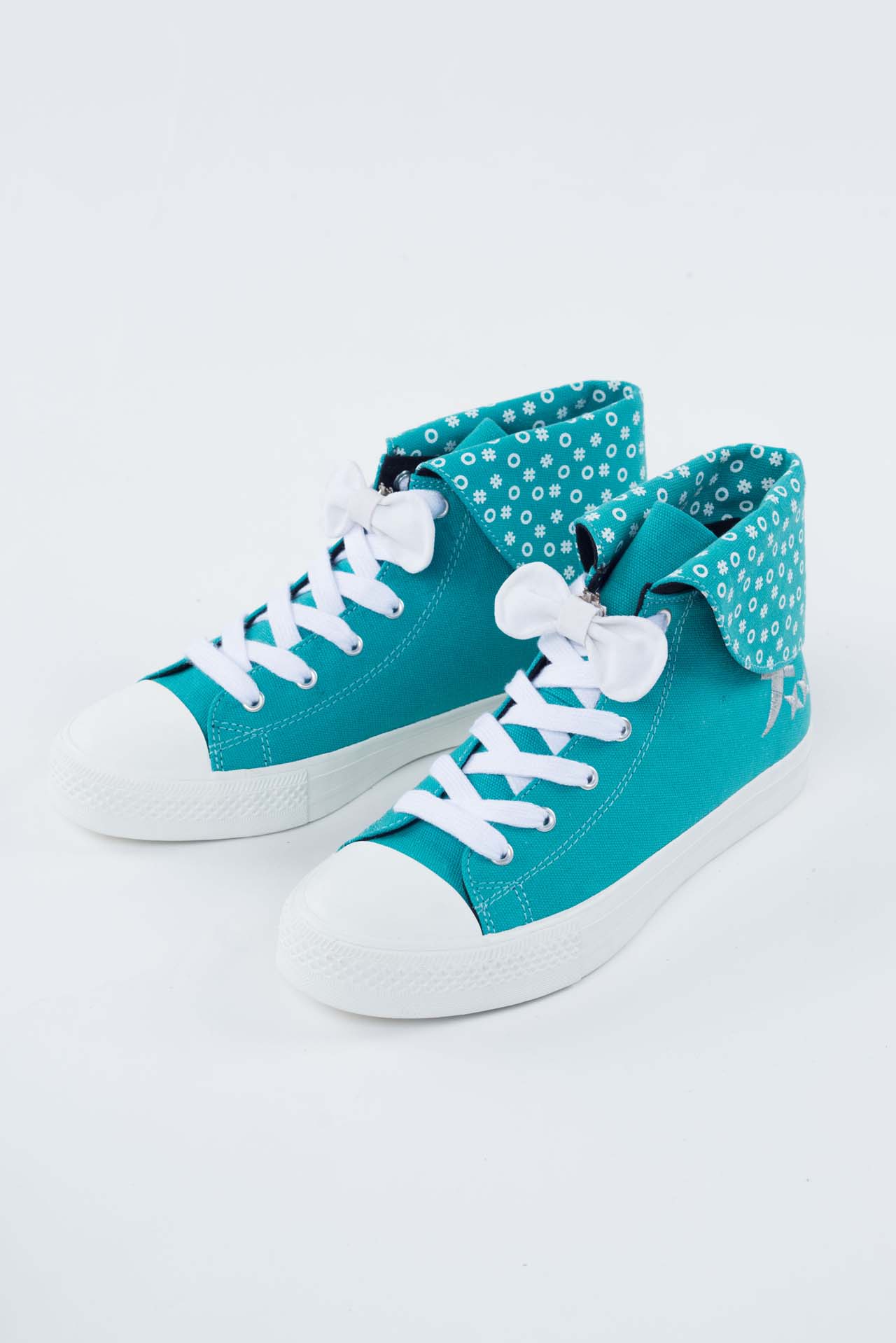 スニーカー（1年生モデル）