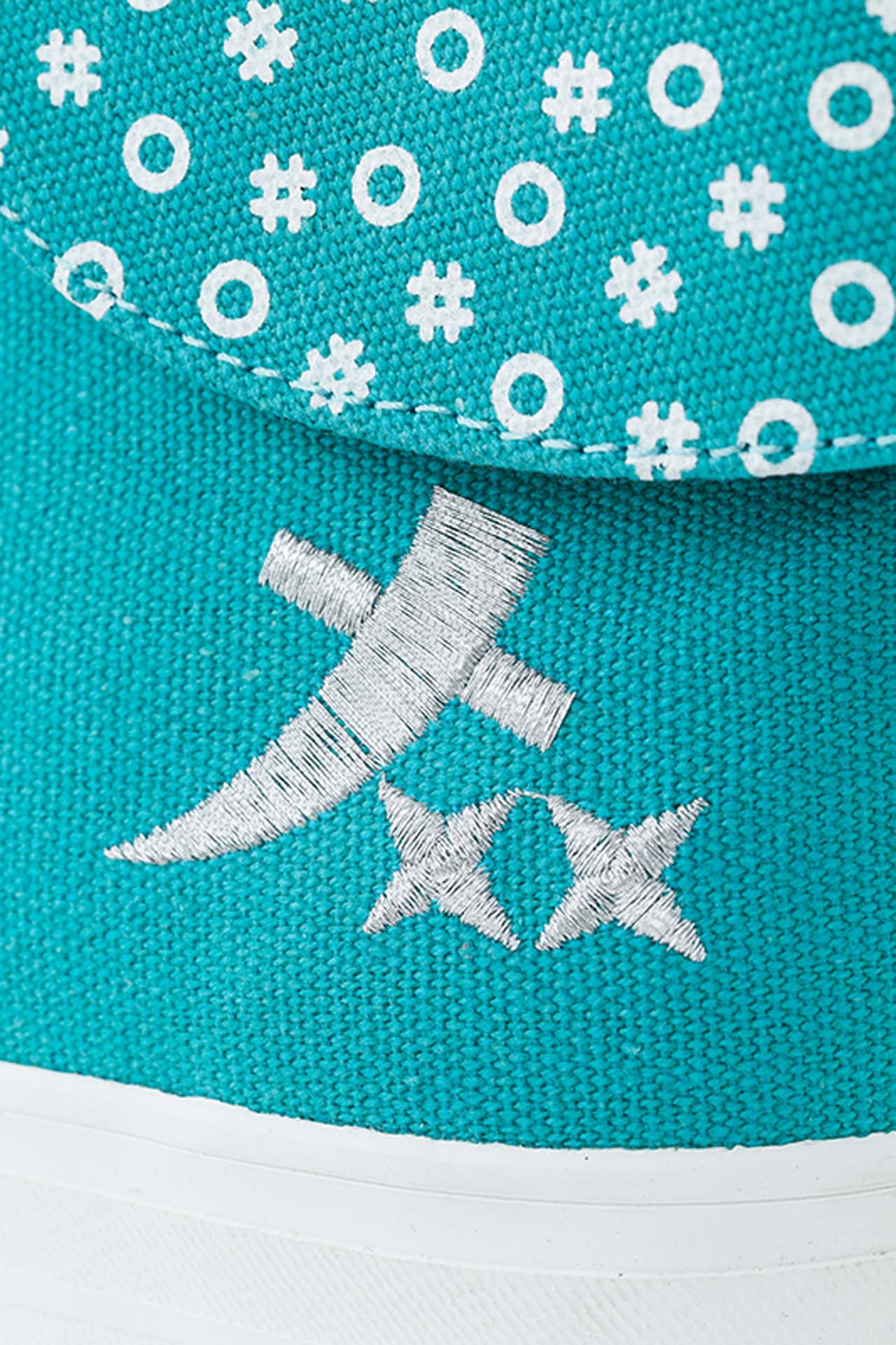 スニーカー（1年生モデル）