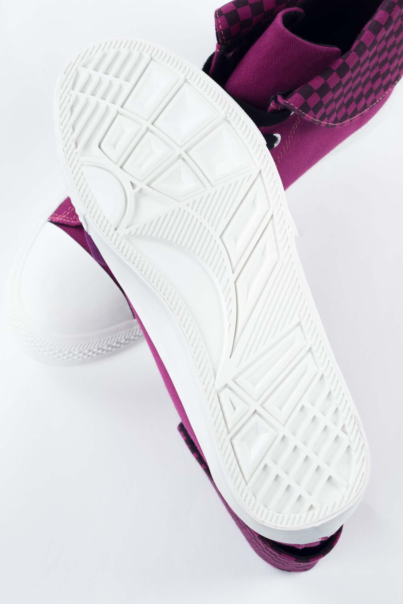 スニーカー（4年生モデル）