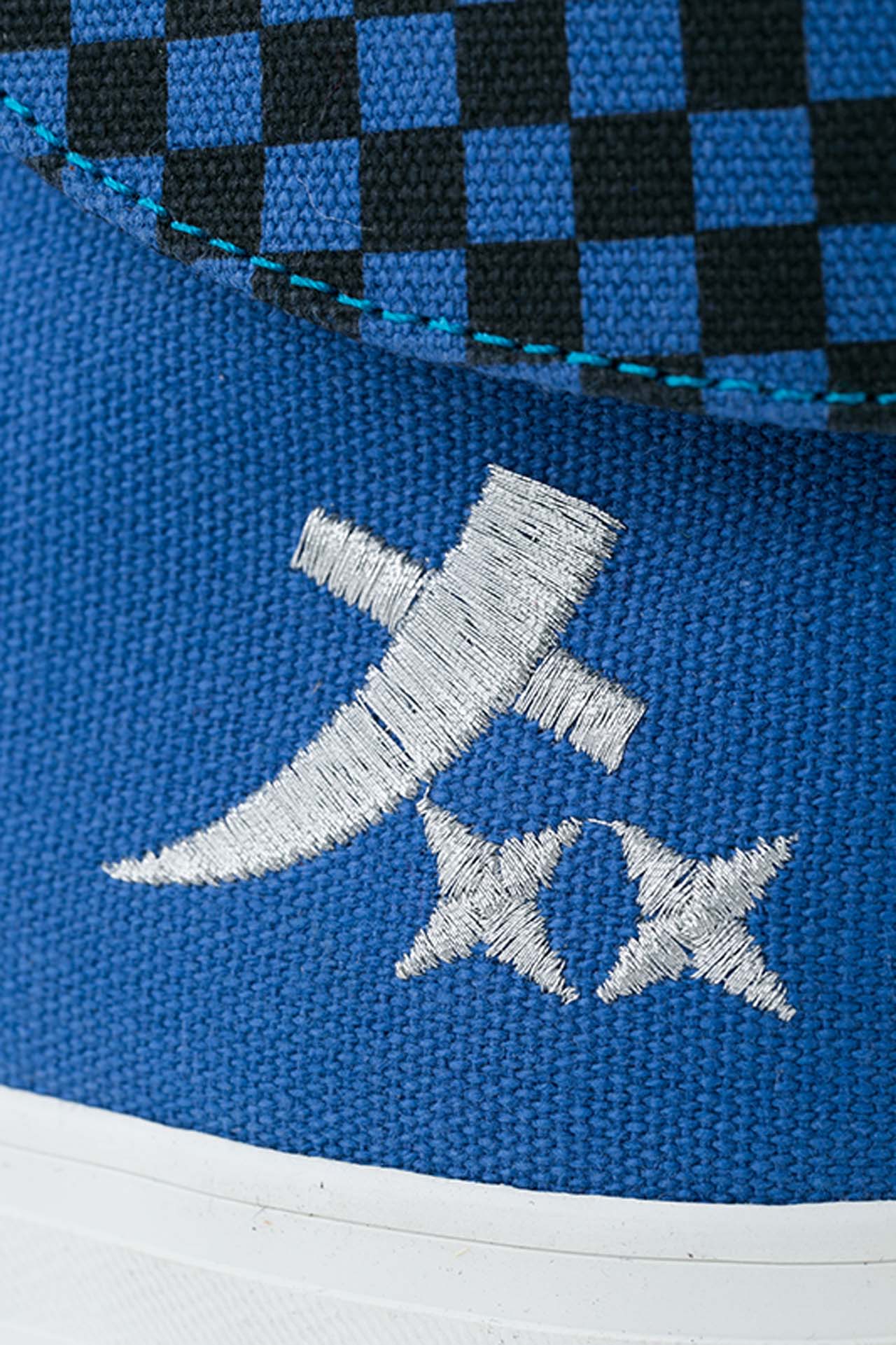 スニーカー（5年生モデル）