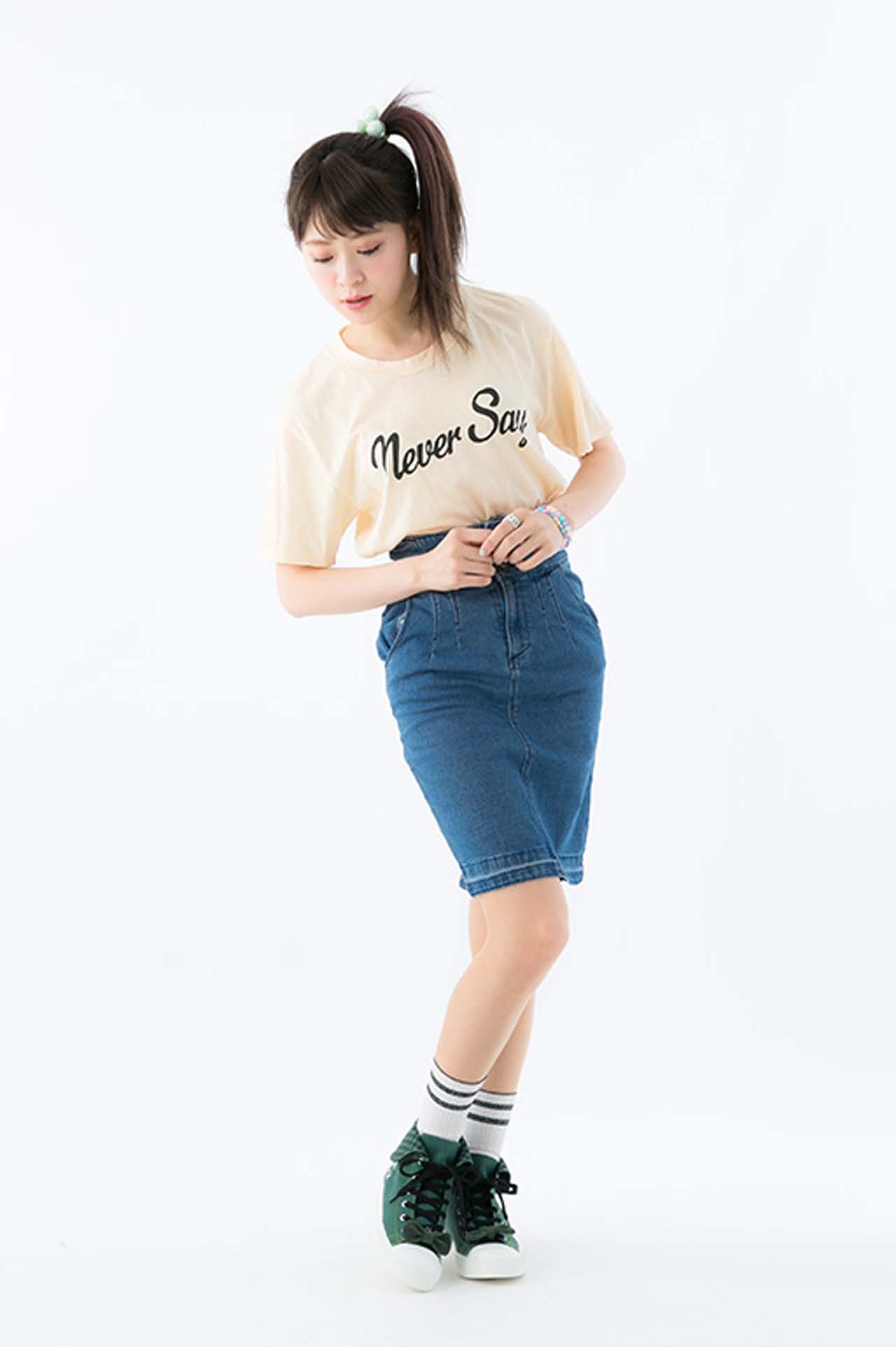 スニーカー（6年生モデル）着用例