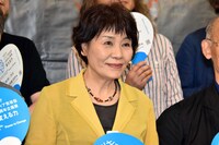 里中満智子