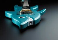 「ONE PIECE ブルック SHARK GUITAR」