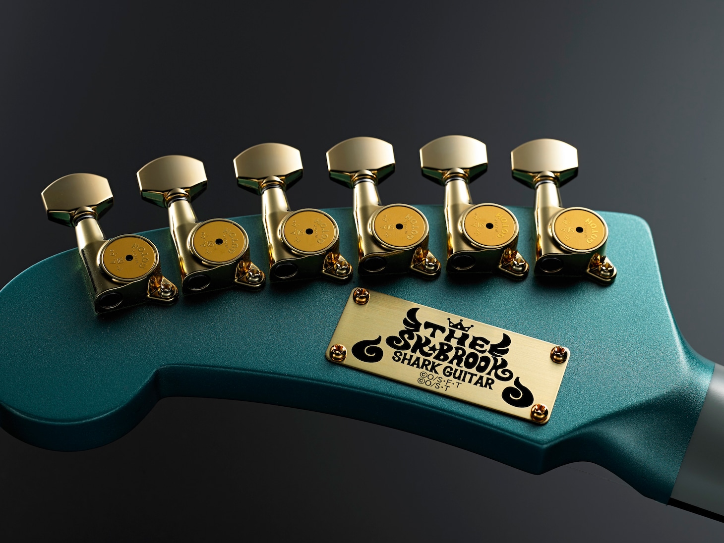 「ONE PIECE ブルック SHARK GUITAR」