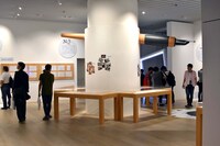 第3章の展示「時空を超えて」の様子。