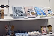 展覧会のオリジナルグッズ。