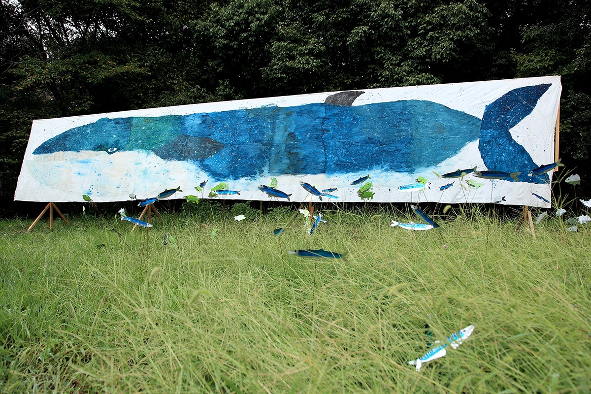 ミロコマチコ《ナガスクジラ》2010 Photo: SKKY, (c)mirocomachiko