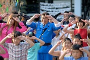 「舞台版 こちら葛飾区亀有公園前派出所」PVのメイキング風景。