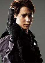 味方良介扮するWake。