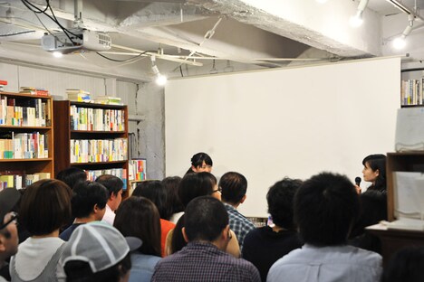 トークイベントの様子。