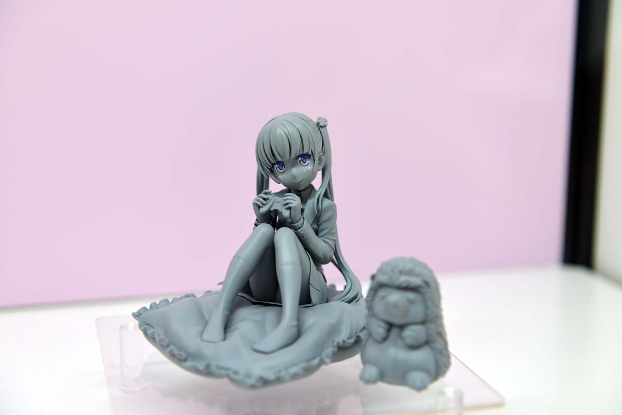 涼風青葉フィギュアの原型。