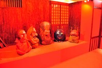 「妖怪屋敷」の展示の様子。