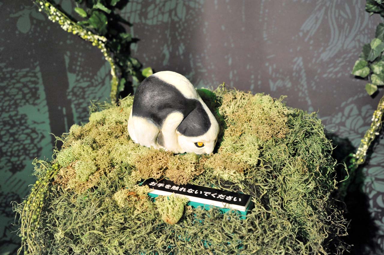 「妖怪屋敷」の展示の様子。
