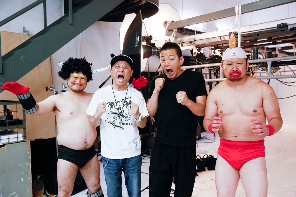 左からハリウッドザコシショウ、嶋田隆司（ゆでたまご）、一鬼のこ、ケンドーコバヤシ。 (c)関純一／週刊プレイボーイ