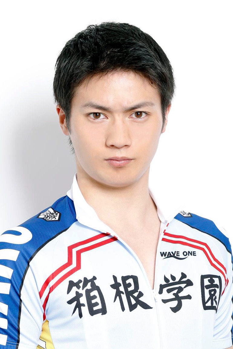 青木空夢演じる泉田塔一郎。