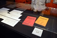 「GUNDAM PRODUCT ART 機動戦士ガンダム THE ORIGIN展」の様子。