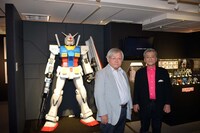 左から安彦良和、池田秀一。