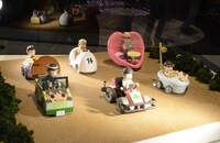 カートレースを再現したジオラマ。