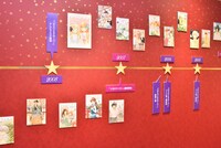 羽海野チカ作品の歴史がわかるパネル。