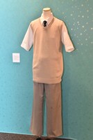 映画「3月のライオン」で神木隆之介が実際に着用した学生服。