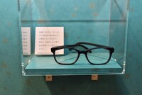 映画「3月のライオン」で、神木隆之介が実際に着用したメガネ。