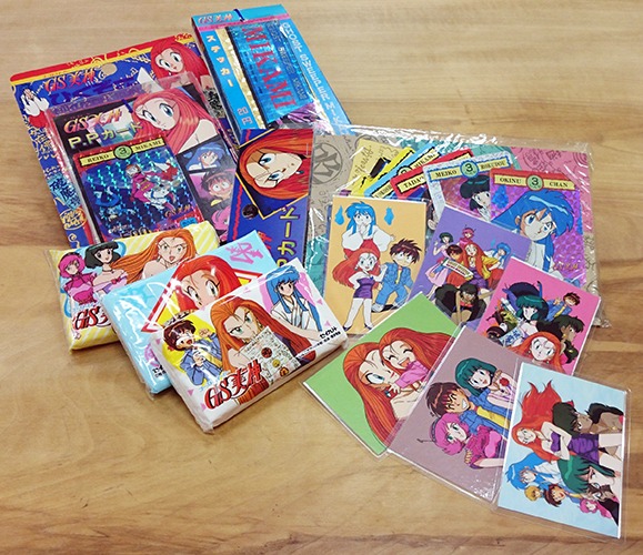 「少年サンデー封筒風袋入り複製原画セット」を購入し、「当たりチケット」を手に入れた人は、椎名高志が所蔵していた「GS美神 極楽大作戦!!」グッズを1点ランダムで進呈される。