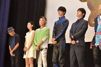 「劇場版 仮面ライダーゴースト 100の眼魂とゴースト運命の瞬間」初日舞台挨拶の様子。