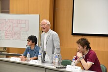 ニコニコ生放送の様子。左から森川ジョージ、ちばてつや、真島ヒロ。