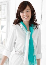 秋本麗子役の森尾由美。