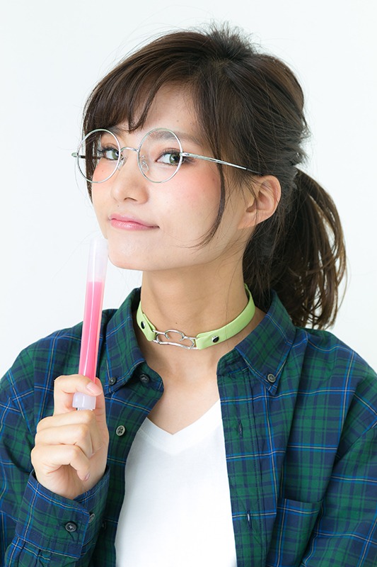 「チョロ松モデル チョーカー」着用画像