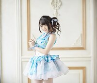 OPテーマ「♡km/h」を担当するRay。