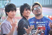 （左から）梅原裕一郎、八代拓、RED RICE。