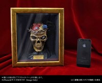 アートフレームに入れられた「Skull Knight & Beherit 2016Ver」。