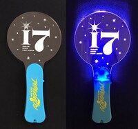 豪華盤に同梱されるペンライト。