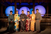 実写ドラマ「福家堂本舗 -KYOTO LOVE STORY-」のキャスト集合写真。