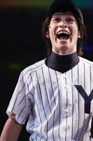 輝山立演じる轟雷市。公開ゲネプロより。