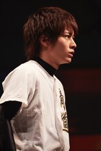 小澤廉演じる沢村栄純。公開ゲネプロより。