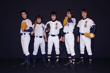 「ダイヤのA The LIVE III」囲み取材の様子。左から真田俊平役の上田堪大、轟雷市役の輝山立、沢村栄純役の小澤廉、降谷暁役の廣瀬智紀、御幸一也役の和田琢磨。