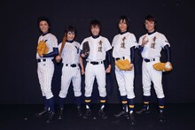 「ダイヤのA The LIVE III」囲み取材の様子。左から真田俊平役の上田堪大、轟雷市役の輝山立、沢村栄純役の小澤廉、降谷暁役の廣瀬智紀、御幸一也役の和田琢磨。