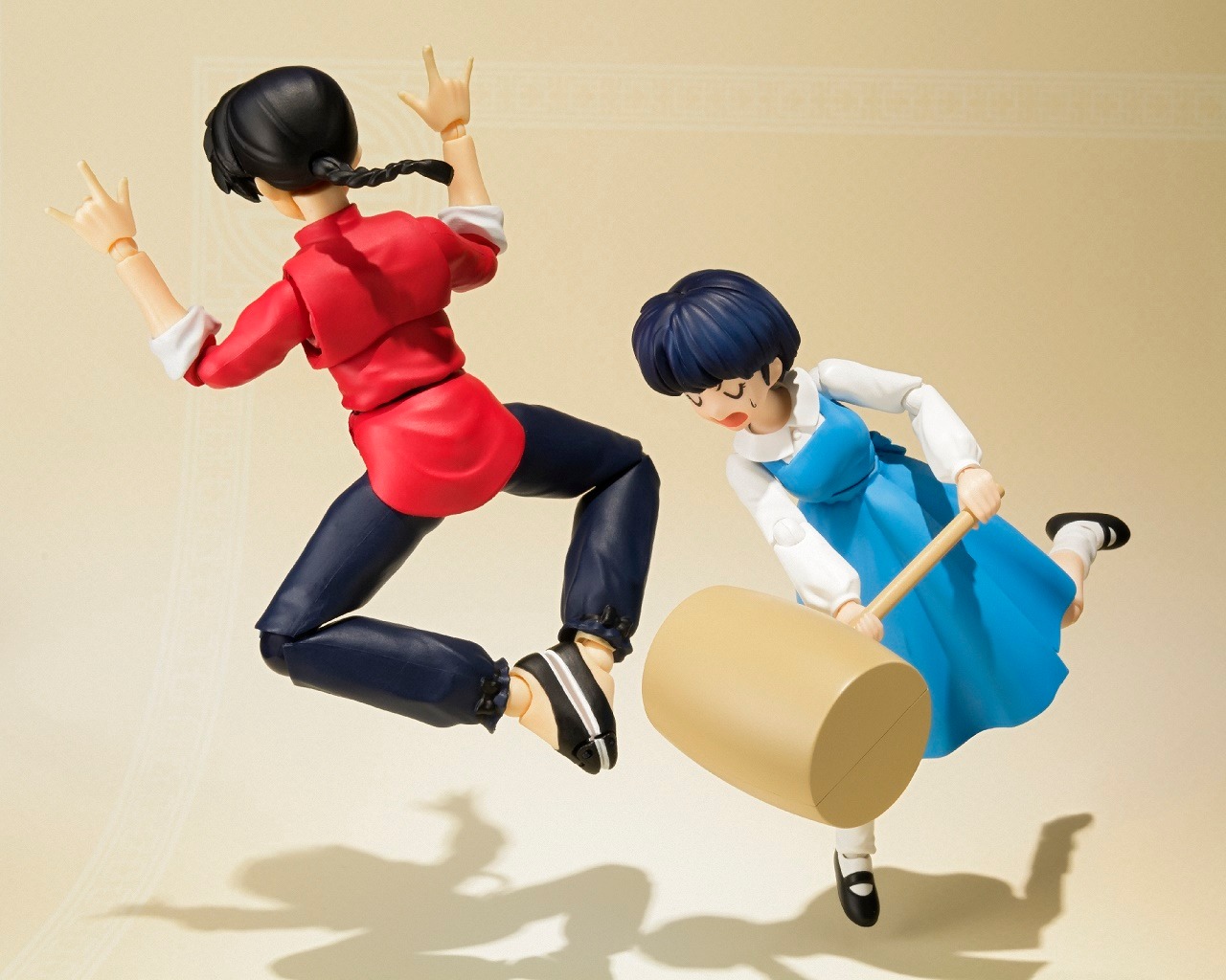 「S.H.Figuarts 天道あかね」のディスプレイイメージ。左の「S.H.Figuarts 早乙女乱馬」は別売りだ。