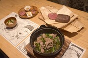 「ゴールデンカムイ軒」で提供されるコース料理。