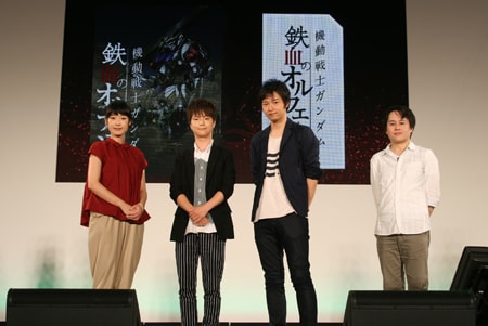 左から寺崎裕香、河西健吾、逢坂良太、小川正和プロデューサー。