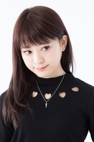 榊遊矢モデルのネックレスの着用イメージ。