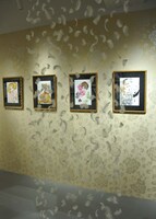 「鼻下長紳士回顧録」コーナーの様子。