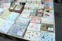 物販コーナーの様子。