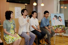 「映画『にがくてあまい』を、一足先に観て、聞いて、味わう会」の様子。左から水野葉子氏、草野翔吾監督、山口良氏、臼倉超氏。