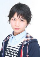 チップス役を演じる小林大紀。