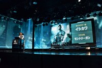 「攻殻機動隊S.A.C. ONLINE」のプレスカンファレンスの様子。